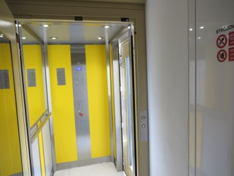 Domek Adam má bezbariérový přístup do podkroví - ke čtyřem jednolůžkovým pokojům (5.10. 2020).