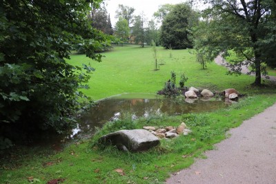 Žampach Arboretum - zámecká budova dolní park hráz 2024