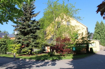 Žampach arboretum - vnitřní areál - jaro (3)