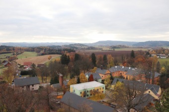 2021 Čarověník a Pseudotsuga menziesii - douglaska tisolistá v horním parku (fota z koruny stromů) v 11/2021