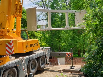 2023 Program dešťovka - průběh prací - montáž retenční nádrže 13.6. 2023