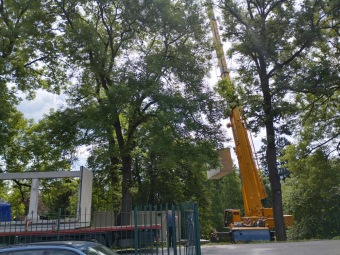 2023 Program dešťovka - průběh prací - montáž retenční nádrže 13.6. 2023