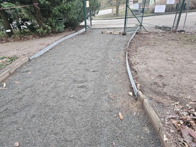 2025 Úprava centrální cesty horním parkem arboreta (10/25 - 04/26)