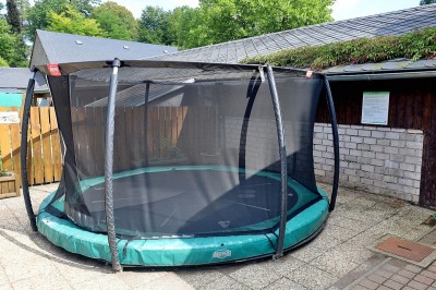 Maji tu trampolinu